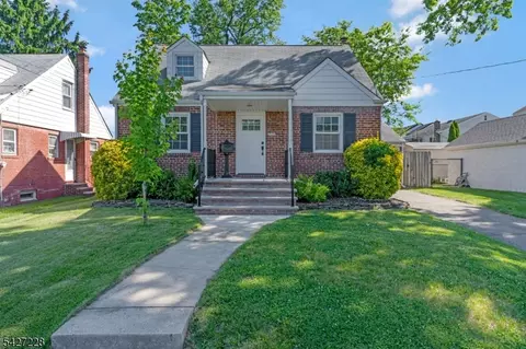 2727 Spruce St, Union, NJ 07083