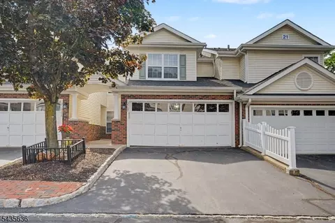 2107 Middlefield Ct, Denville, NJ 07834