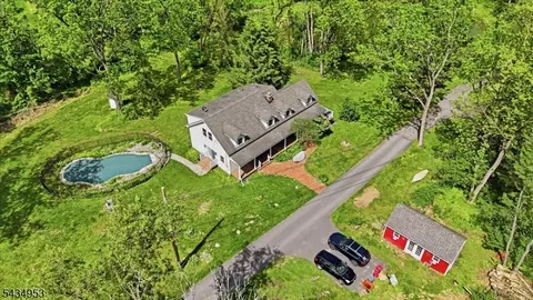 174 Polkville Rd, Columbia, NJ 07832
