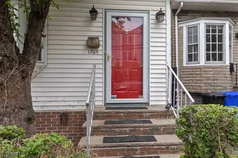1705 48th St, North Bergen, NJ 07047