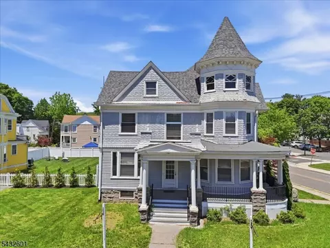 102 W Washington Ave, Washington, NJ 07882