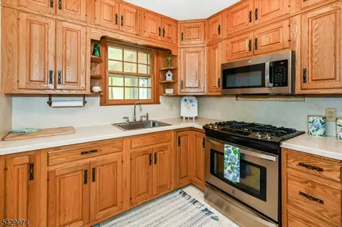 Kitchen - 111 Jackson Ave, Wayne, NJ 07470 photo 2 of 3
