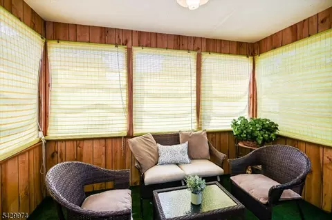 111 Jackson Ave, Wayne, NJ 07470 photo 15