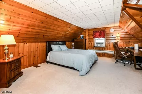 Bedroom - 111 Jackson Ave, Wayne, NJ 07470 photo 3 of 4