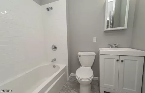 Bath - 1101 Ringwood Ave, Haskell, NJ 07420 photo 3 of 4