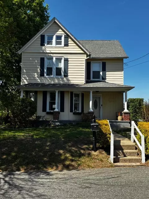 224 Alpha St, Alpha, NJ 08865