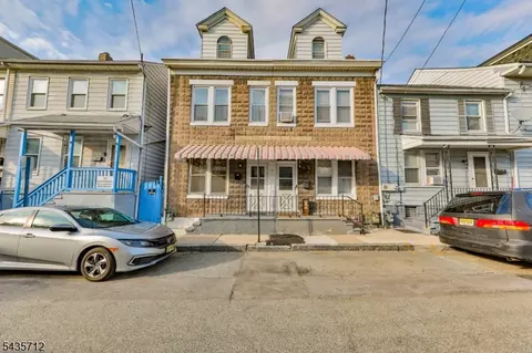 135 Mercer St, Phillipsburg, NJ 08865