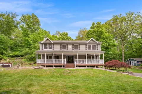 2164 Stillwater Rd, Newton, NJ 07860