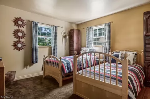 Bedroom - 54 Eileen Way, Edison, NJ 08837 photo 4 of 4