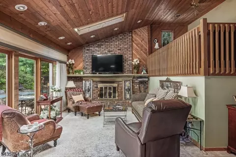 Living - 54 Eileen Way, Edison, NJ 08837 photo 2 of 3
