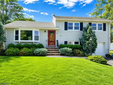 194 Whippany Rd, Whippany, NJ 07981