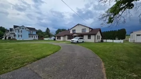 1777 Springtown Rd, Alpha, NJ 08865