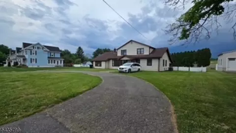 1777 Springtown Rd, Alpha, NJ 08865