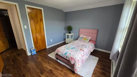 Bedroom - 1777 Springtown Rd, Alpha, NJ 08865 photo 3 of 4