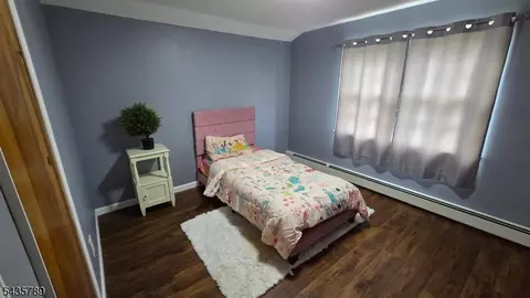 Bedroom - 1777 Springtown Rd, Alpha, NJ 08865 photo 4 of 4