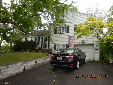 35 Garside Pl, Clark, NJ 07066