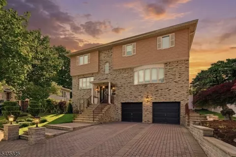 54 William St, North Arlington, NJ 07031