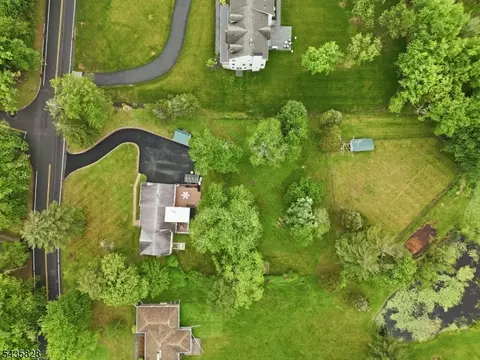 25 King George Rd, Warren, NJ 07059