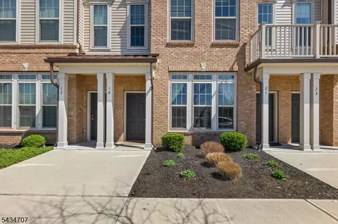 19 S Davenport St, Somerville, NJ 08876