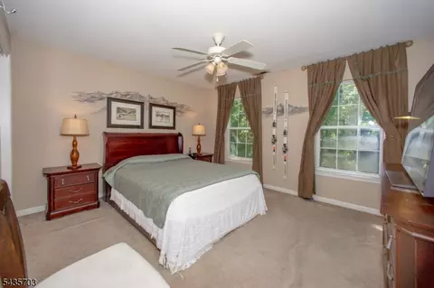 Bedroom - 6 Eileen Dr, Wantage, NJ 07461 photo 3 of 5