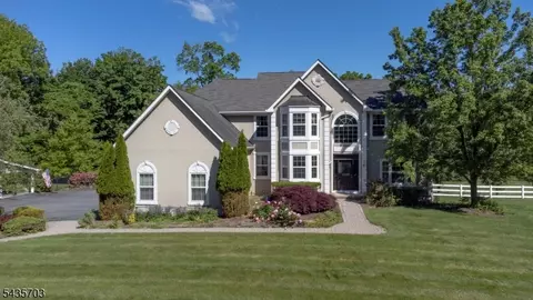 Exterior - 6 Eileen Dr, Wantage, NJ 07461 photo 10 of 10