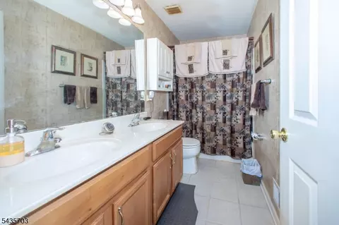 Bath - 6 Eileen Dr, Wantage, NJ 07461 photo 2 of 2