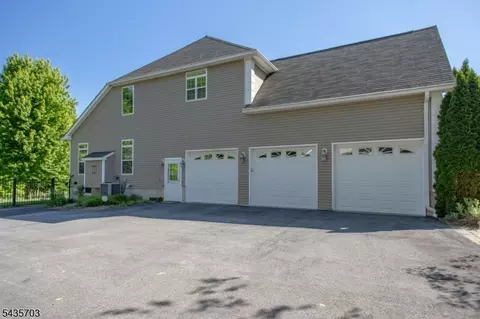 6 Eileen Dr, Wantage, NJ 07461 photo 34