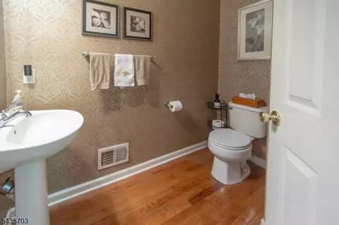 6 Eileen Dr, Wantage, NJ 07461 photo 5