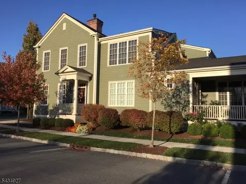 15 Cowdrey St, Warwick, NY 10990