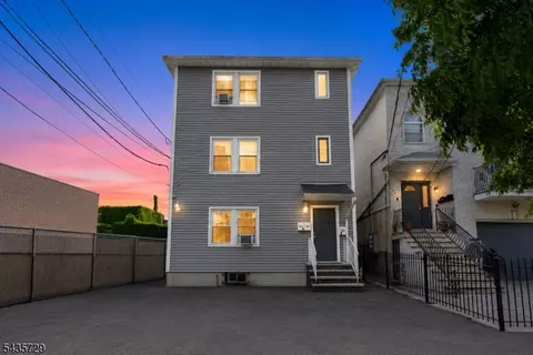 350 New St, Newark, NJ 07103