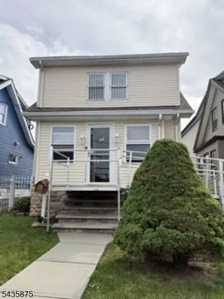 11 Welland Ave, Irvington, NJ 07111