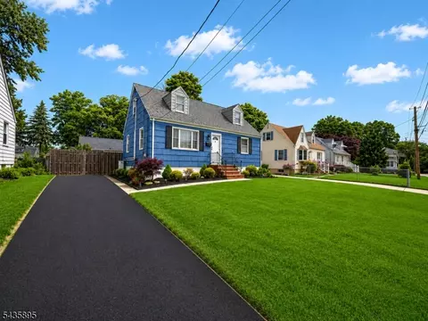 89 Leo St, Edison, NJ 08817