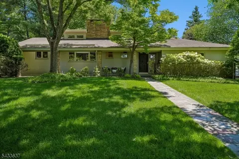 170 N Woods Dr, South Orange Village, NJ 07079