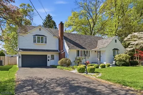 785 3rd St, Dunellen, NJ 08812