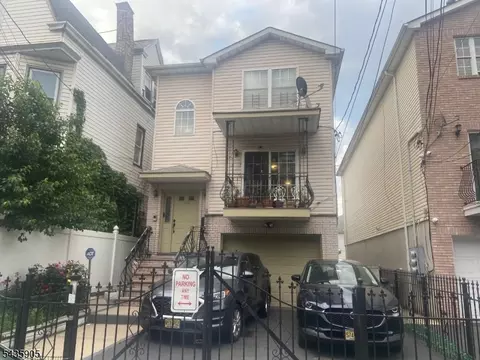 120 Seymour Ave, Newark, NJ 07108