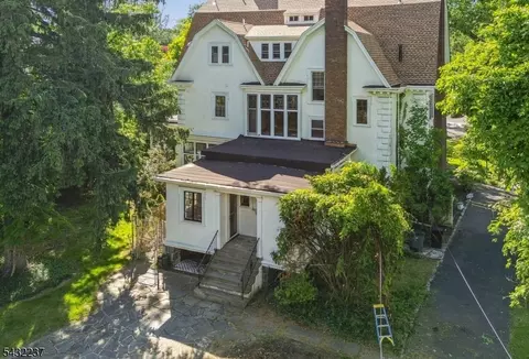 Exterior - 500 Berkeley Ave, City Of Orange, NJ 07050 photo 6 of 7