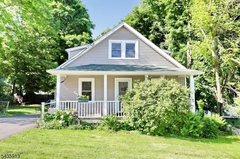 121 Wilmuth St, Mahwah, NJ 07430