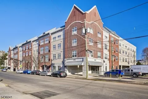 400 E Front St UNIT 420, Plainfield, NJ 07060