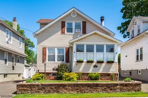 41 Frederick Ave, Hawthorne, NJ 07506