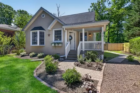 70 Berkley Ave, Colonia, NJ 07067