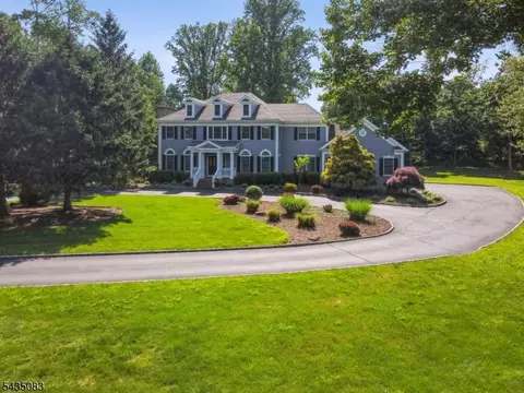 63 Emily Rd, Far Hills, NJ 07931