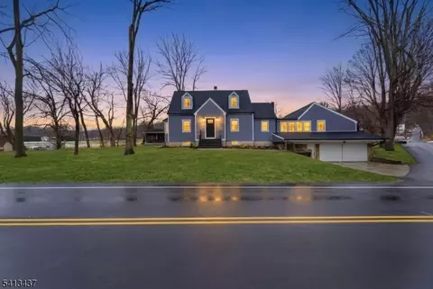 1821 Belvidere Rd, Phillipsburg, NJ 08865