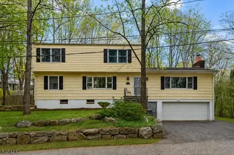 33 Brooksyde Ave, Ringwood, NJ 07456