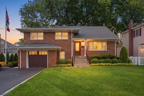 6 Davis St, Cranford, NJ 07016