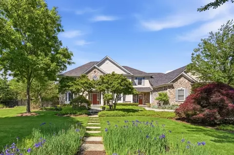 4 Harcourt Ter, Denville, NJ 07834