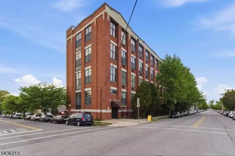 366-382 Trenton Ave #2F, Paterson, NJ 07503