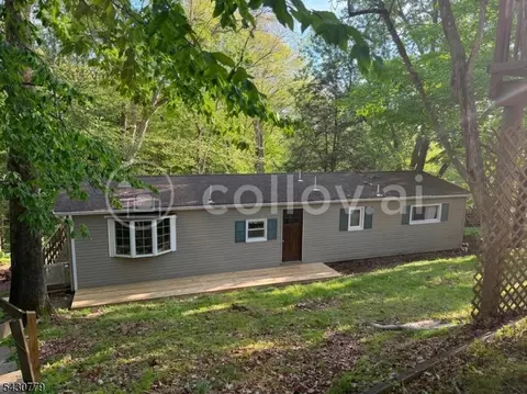 18 Northwood Dr, High Bridge, NJ 08829