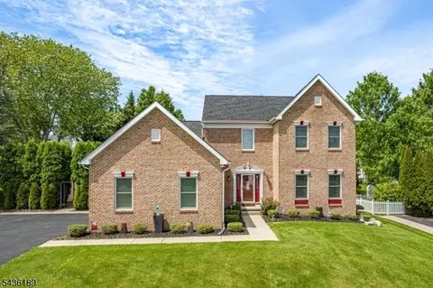 1710 Washington Vly, Stewartsville, NJ 08886