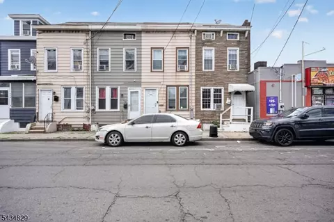 632 Liberty St, Trenton, NJ 08611