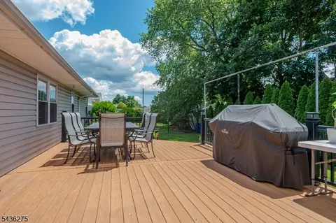 108 Howard Ave, Middlesex, NJ 08846 photo 15